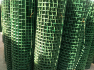 綠色鐵絲網