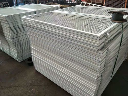 源松鋼板框網護欄